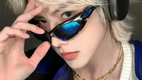 “加拿大女队勇夺短道速滑世锦赛女子3000米接力金牌”